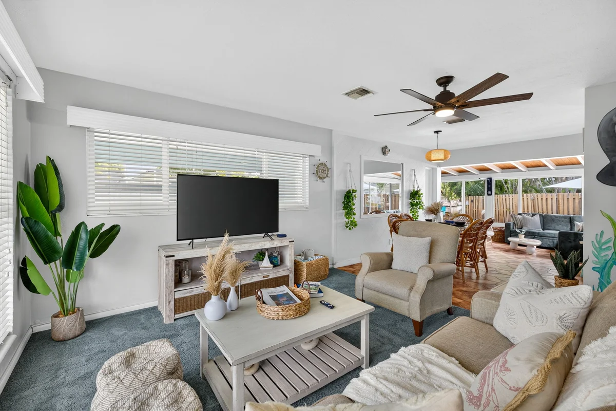 Wander Wilton Manors Oaks #14