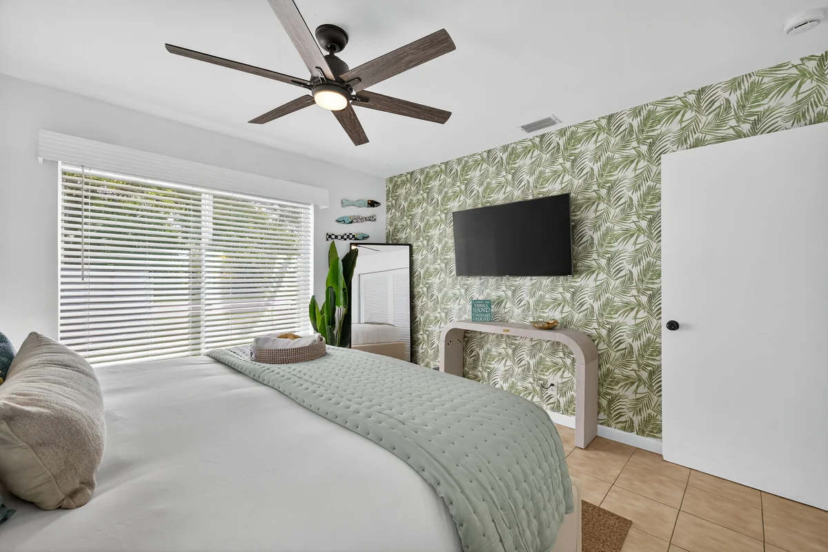 Wander Wilton Manors Oaks #19