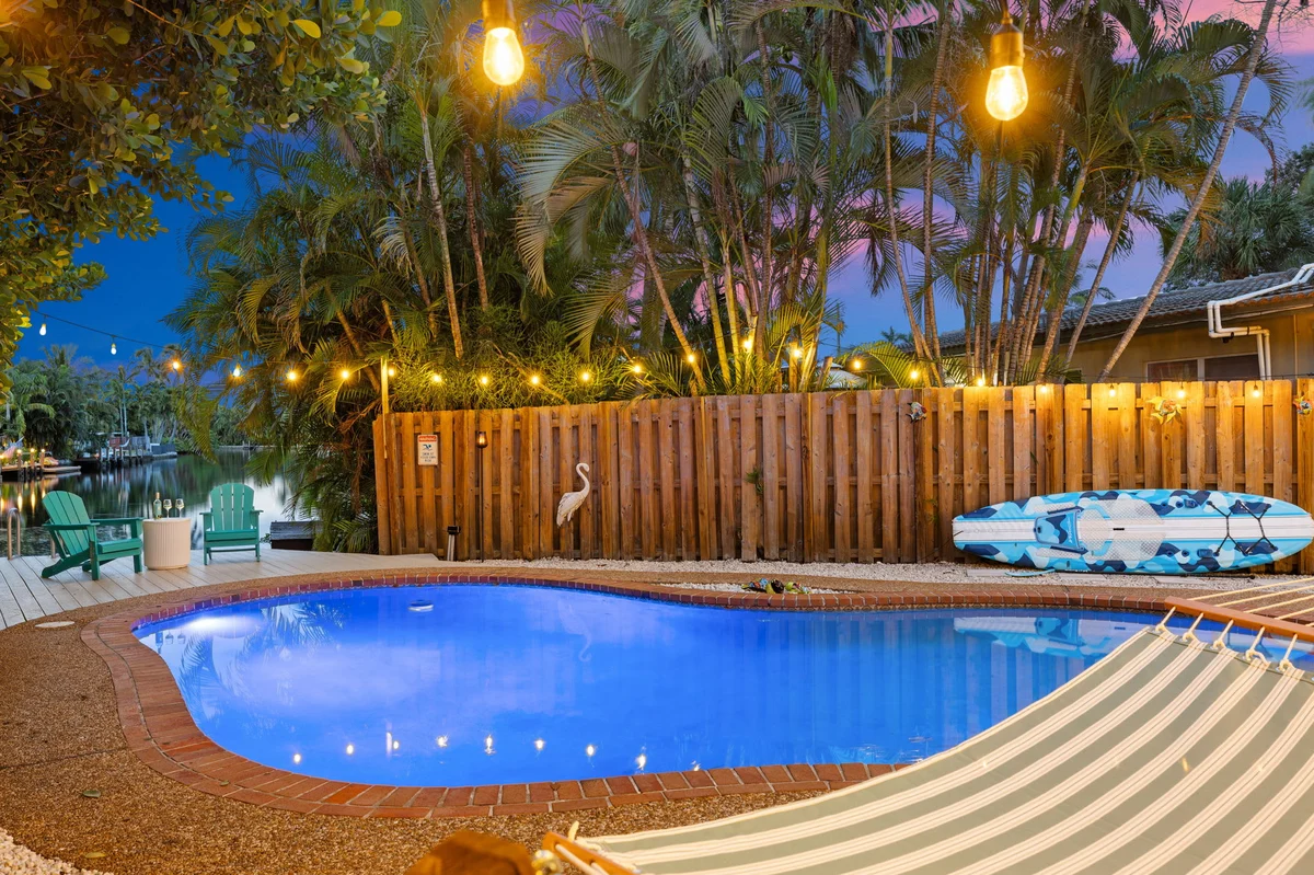 Wander Wilton Manors Oaks #23