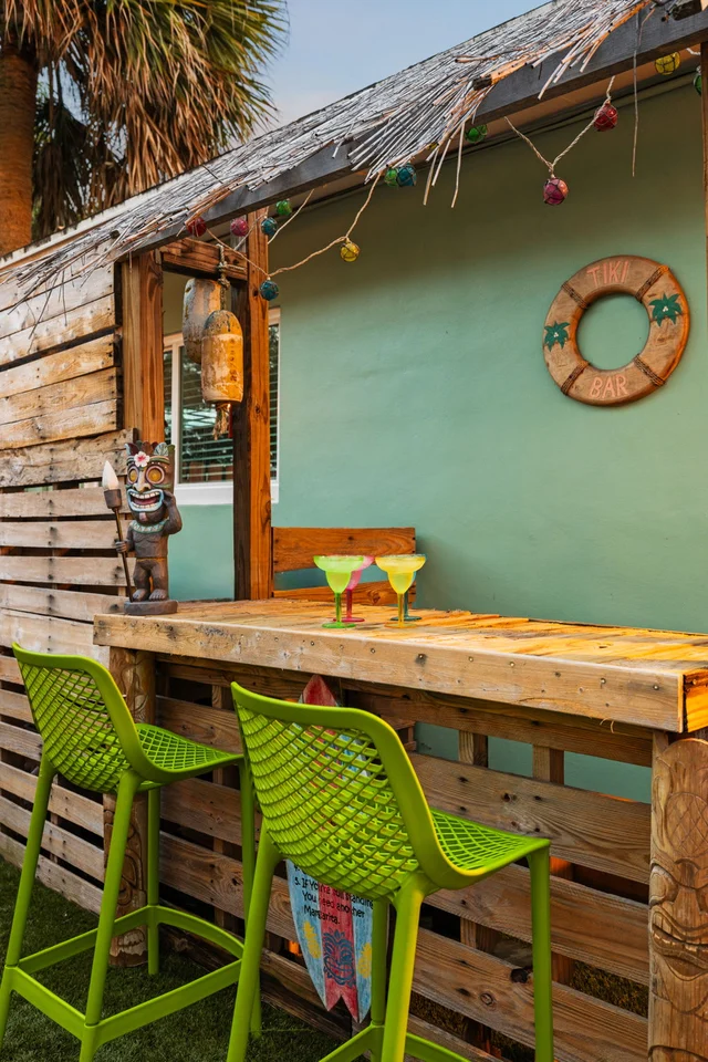 Wander Wilton Manors Oaks #33