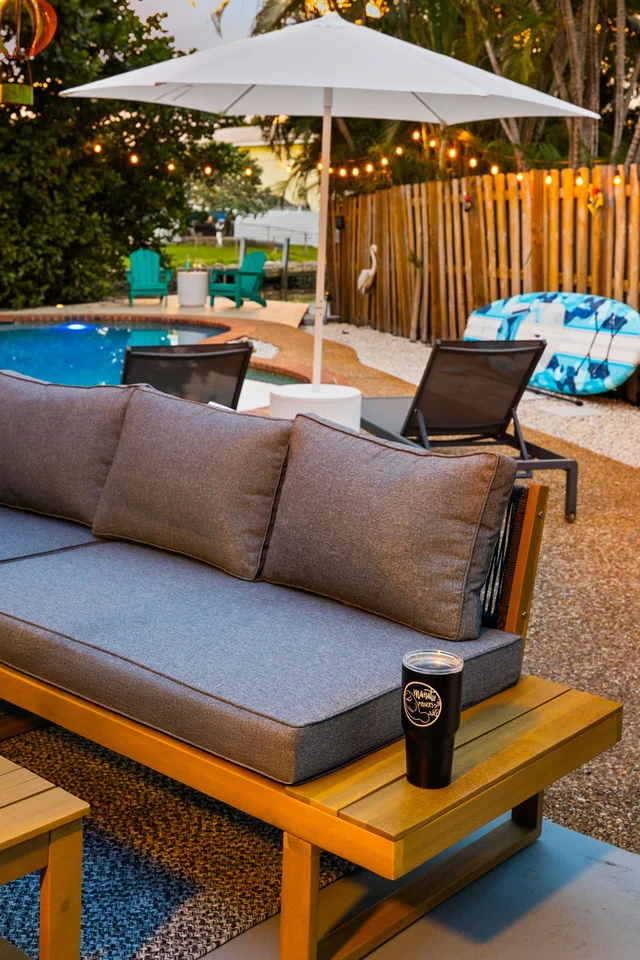 Wander Wilton Manors Oaks #38