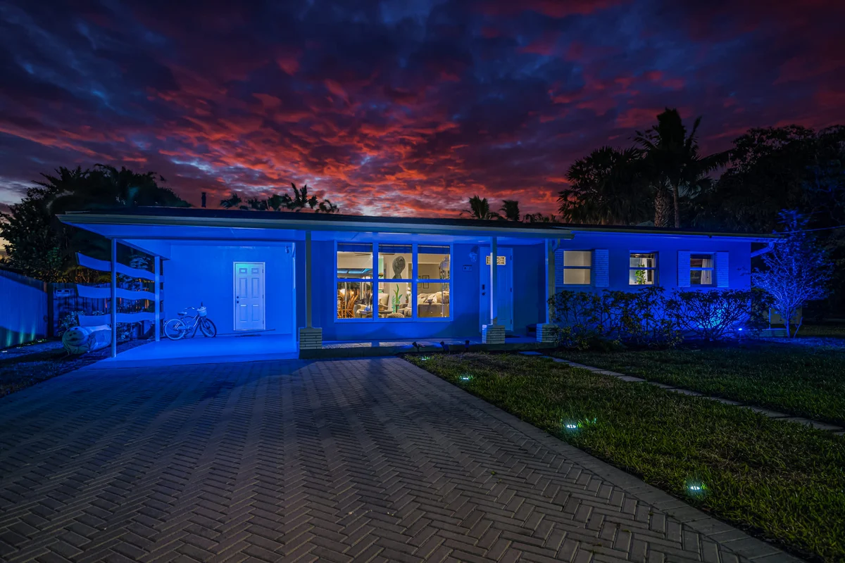 Wander Wilton Manors Oaks #26