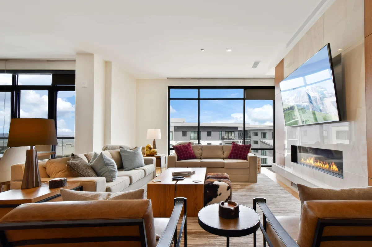 Wander Park City Nest