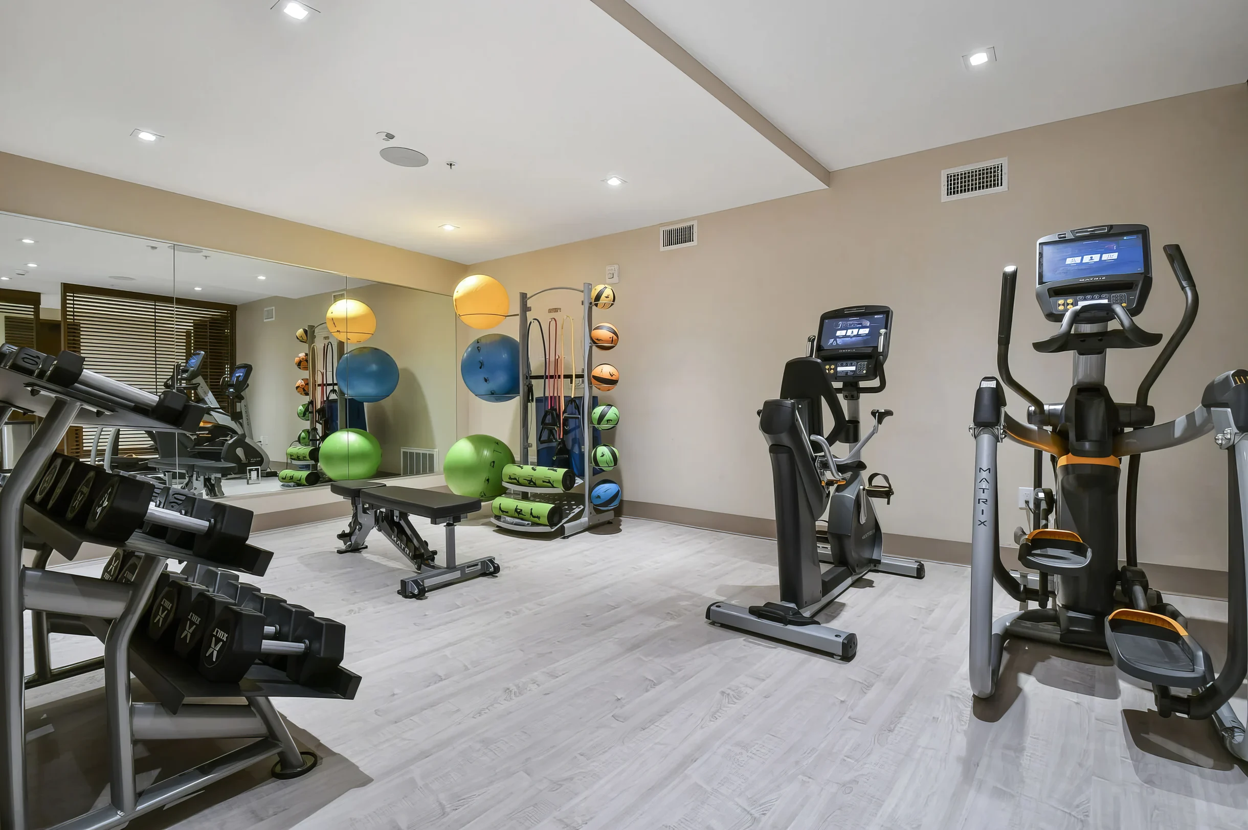 Lift Penthouse 602 #39
