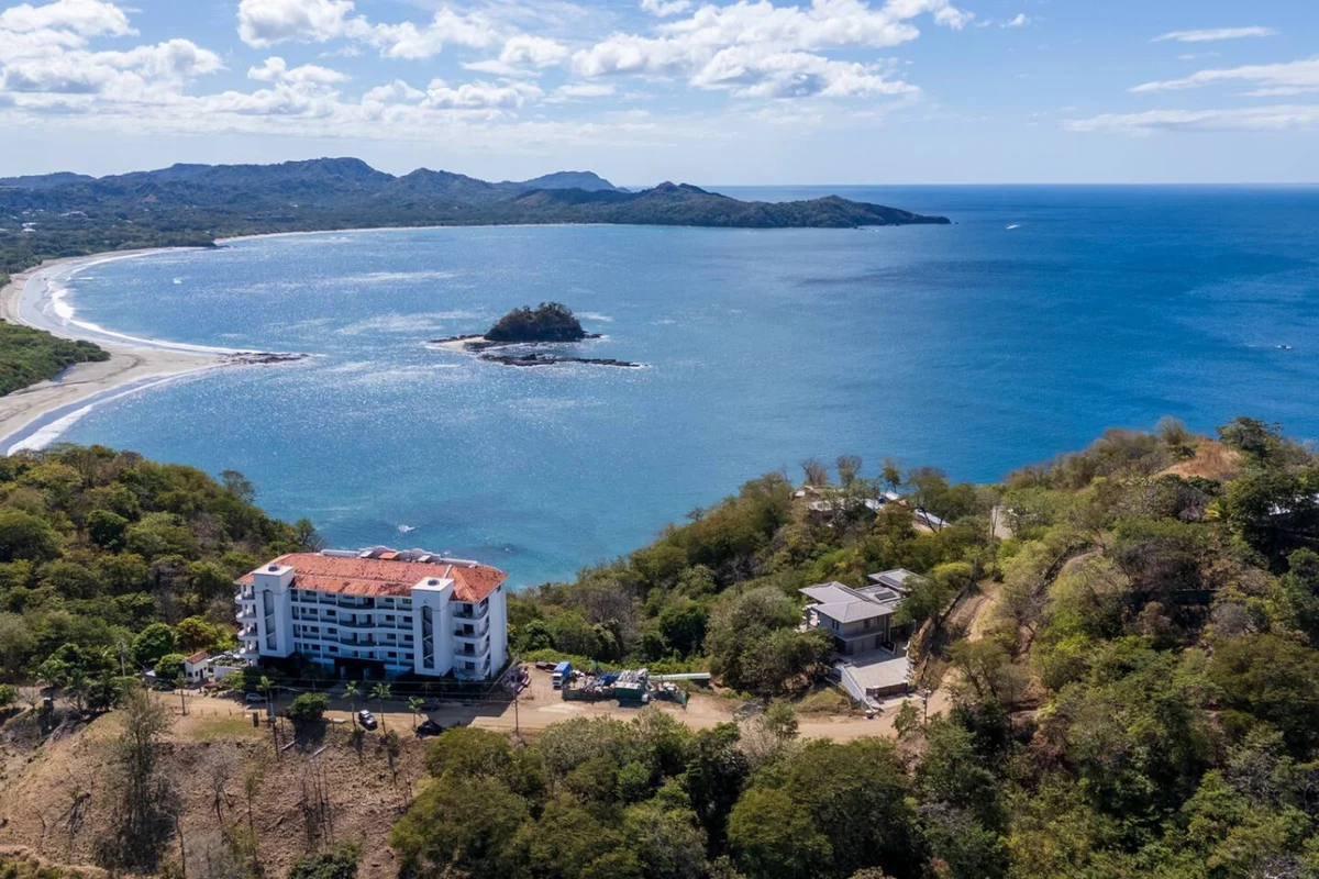 2BR | Luxury Condo, Two Pools, Ocean Views. #15