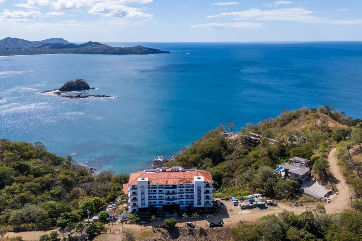 2BR | Luxury Condo, Two Pools, Ocean Views. #17