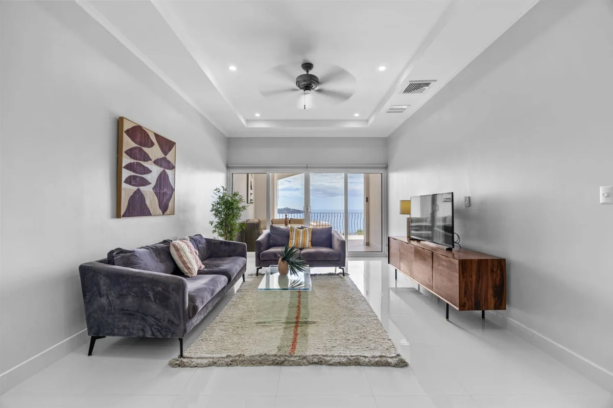 2BR | Luxury Condo, Two Pools, Ocean Views. #10