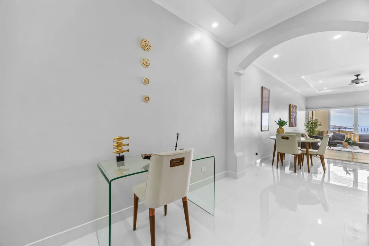 2BR | Luxury Condo, Two Pools, Ocean Views. #2