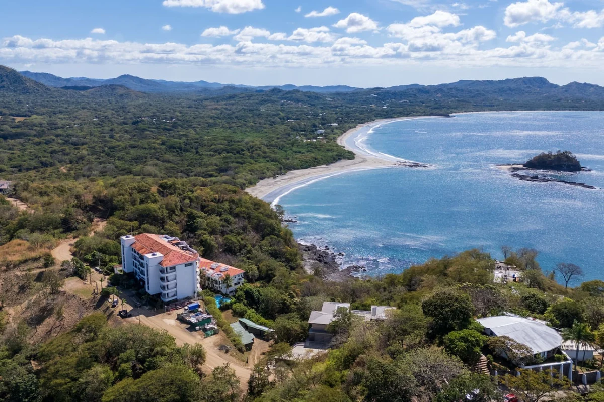 2BR | Luxury Condo, Two Pools, Ocean Views. #29