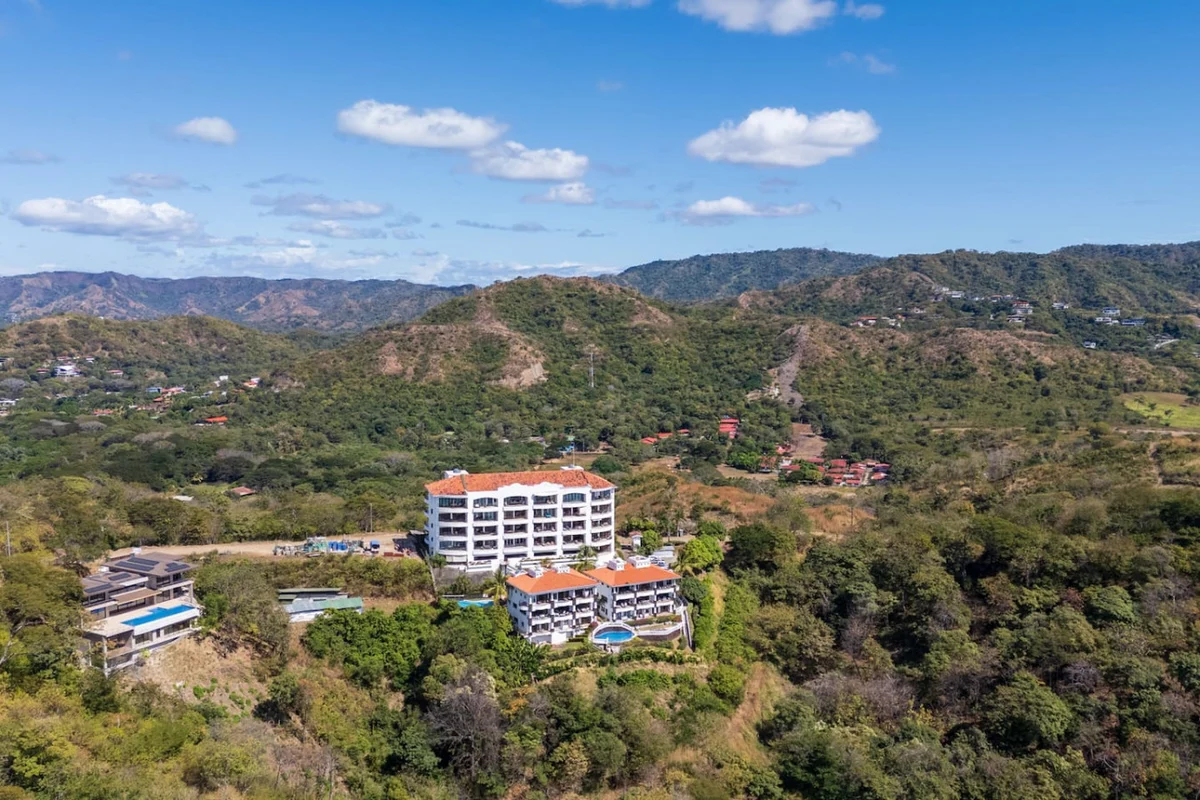 2BR | Luxury Condo, Two Pools, Ocean Views. #37
