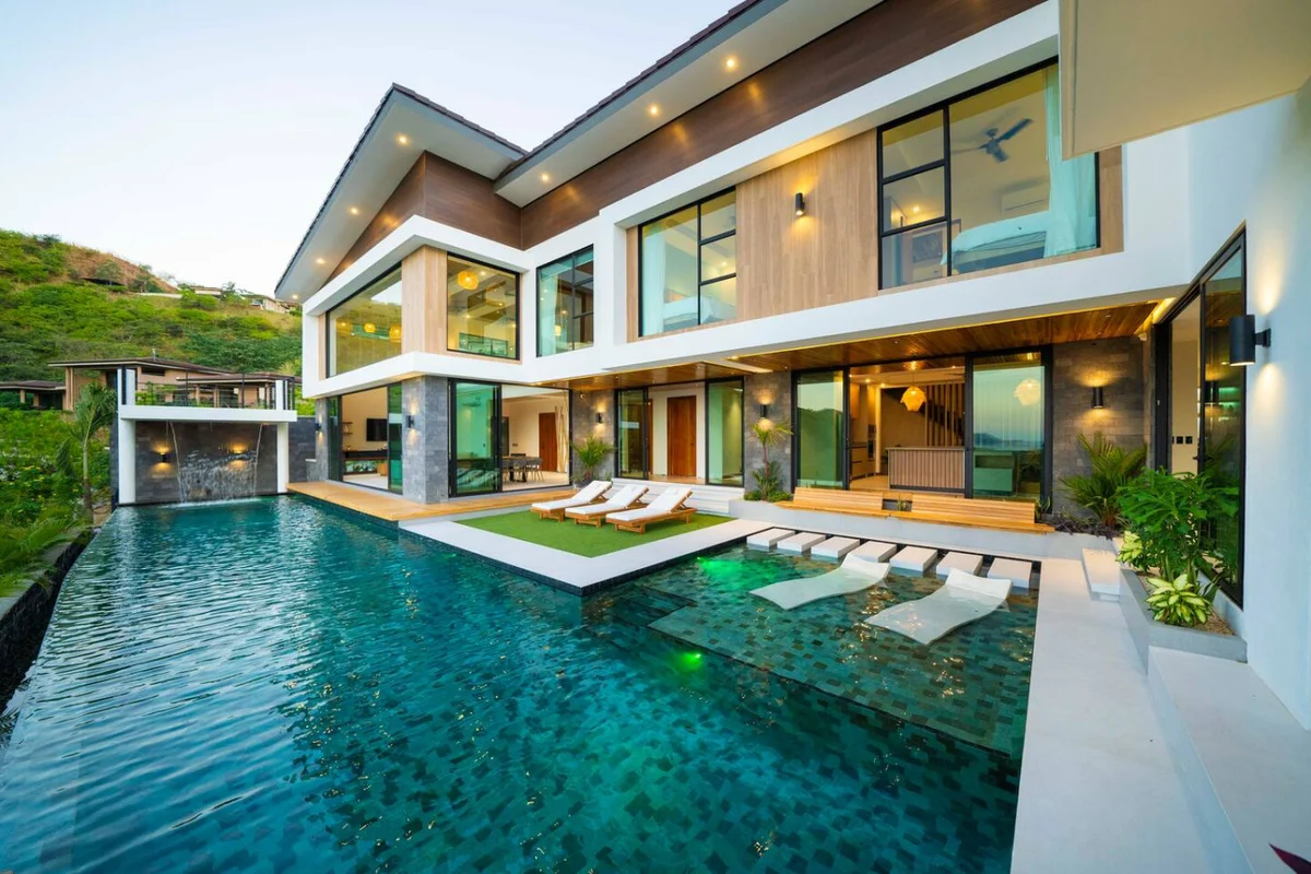 Ocean View Luxury Villa with Pool • Sleeps 18 #7