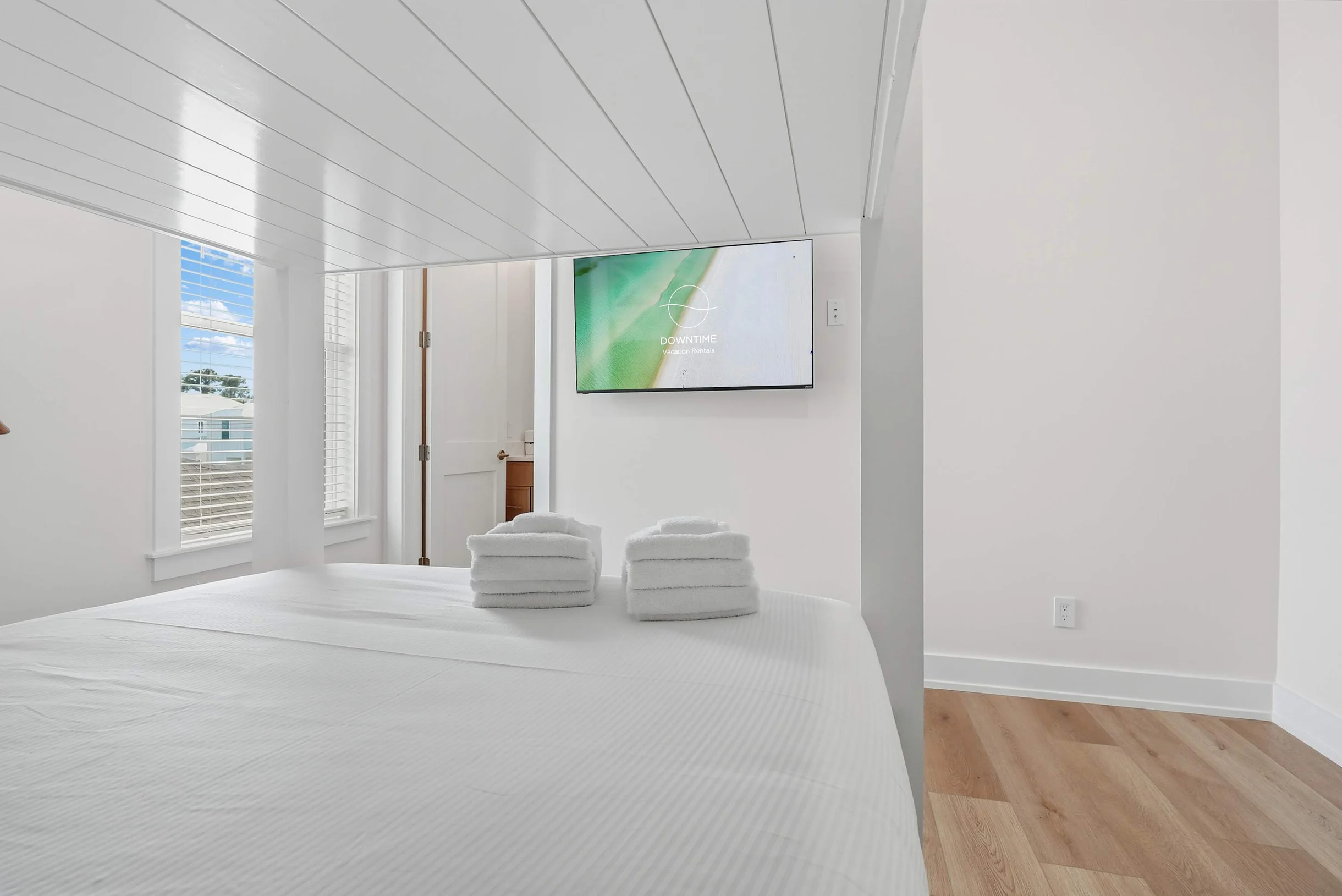 Wander Palm Beach Tides #203