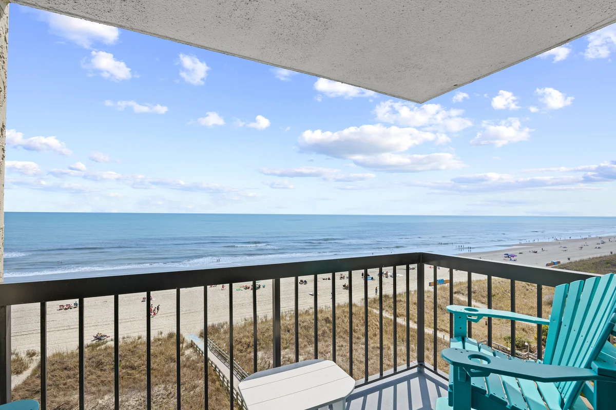 Waterpointe 1 Unit 707 property photo 2
