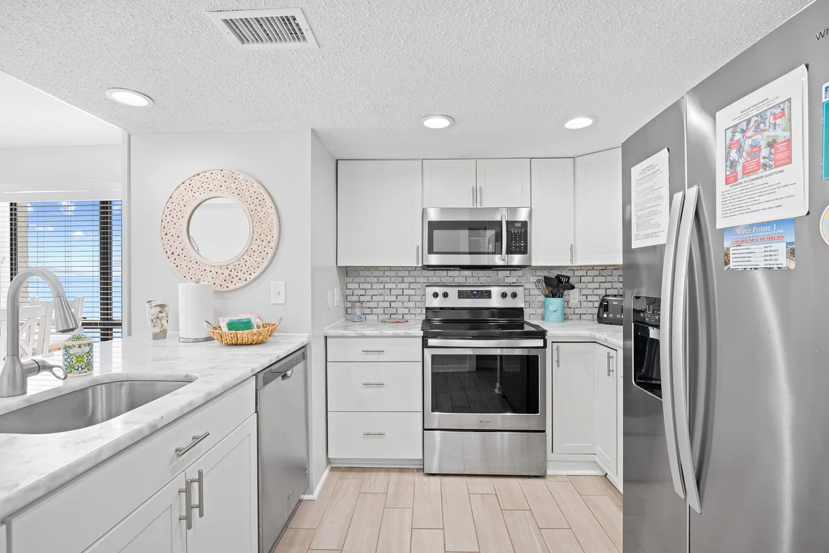 Waterpointe 1 Unit 707 property photo 5