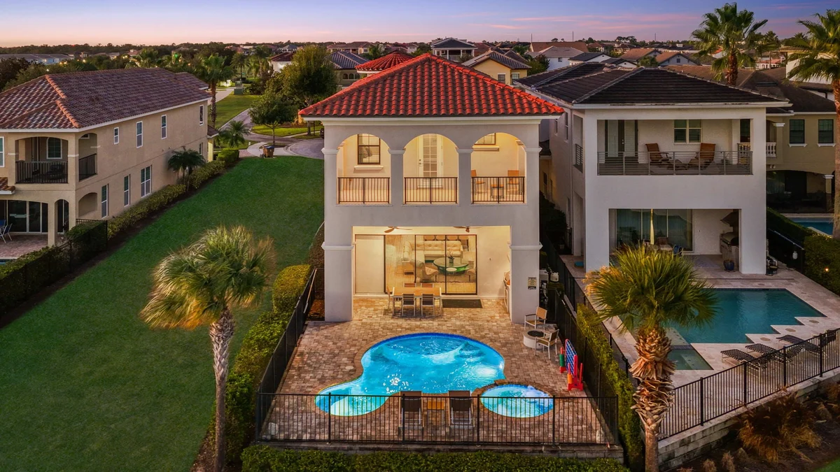 Wander Reunion Bluffs #2