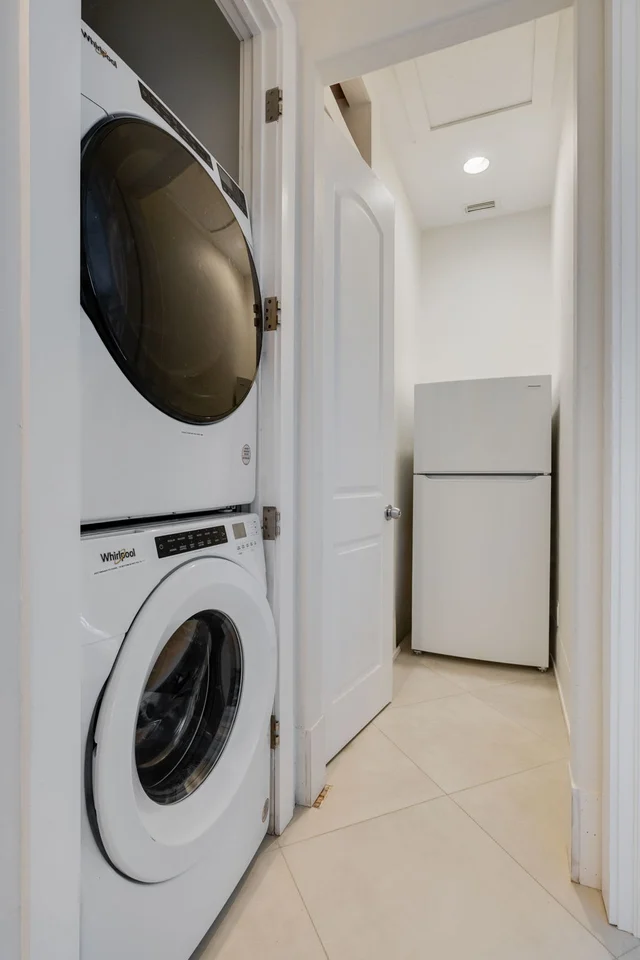 Wander Casa Captiva #50