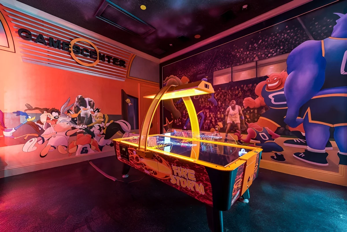 Wander Reunion Estate #32