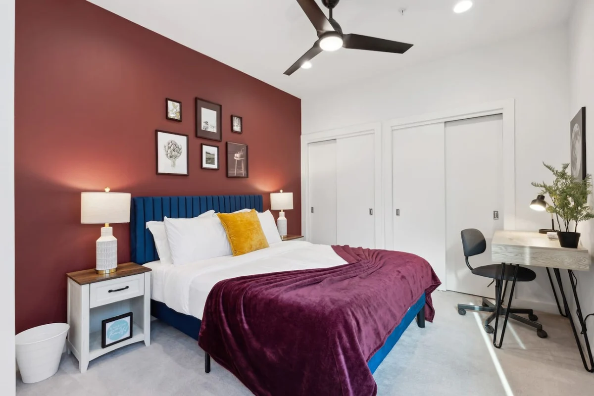 Home in Dallas property photo 2