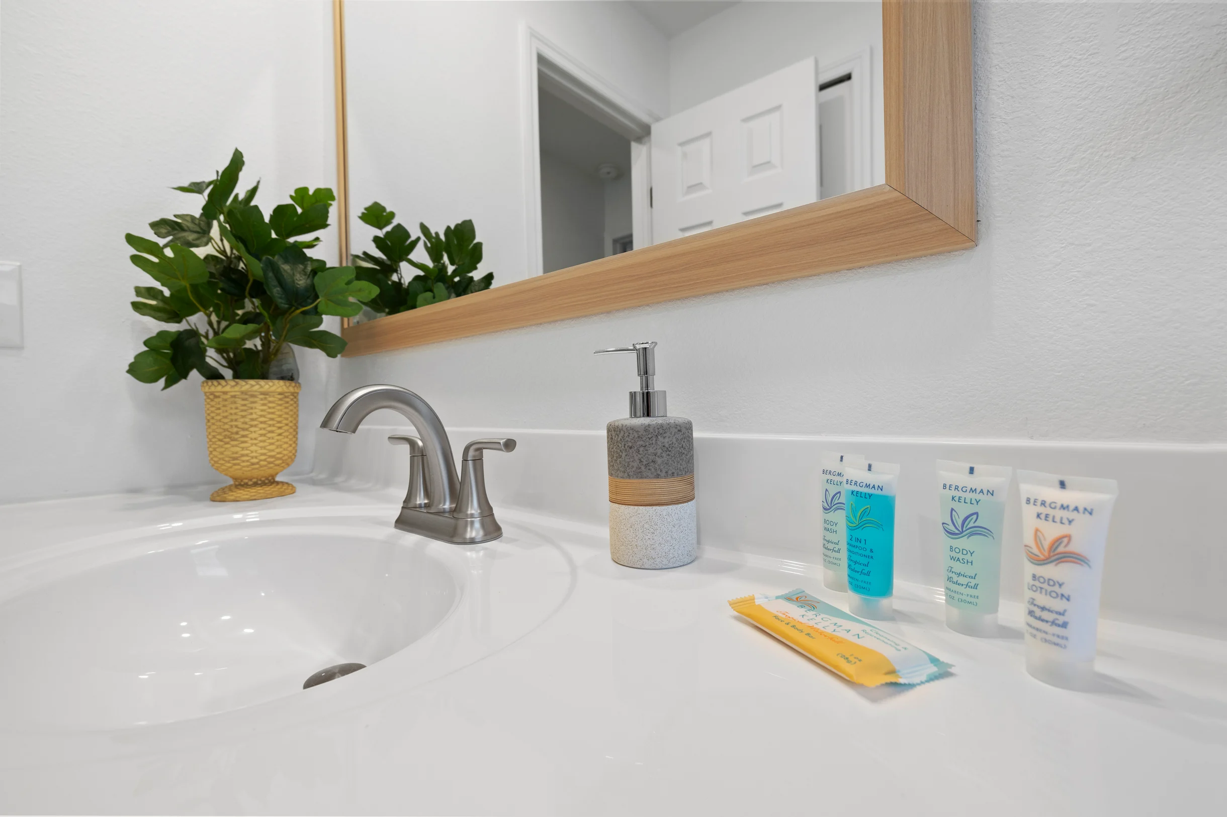 Wander St. Petersburg Shores #41