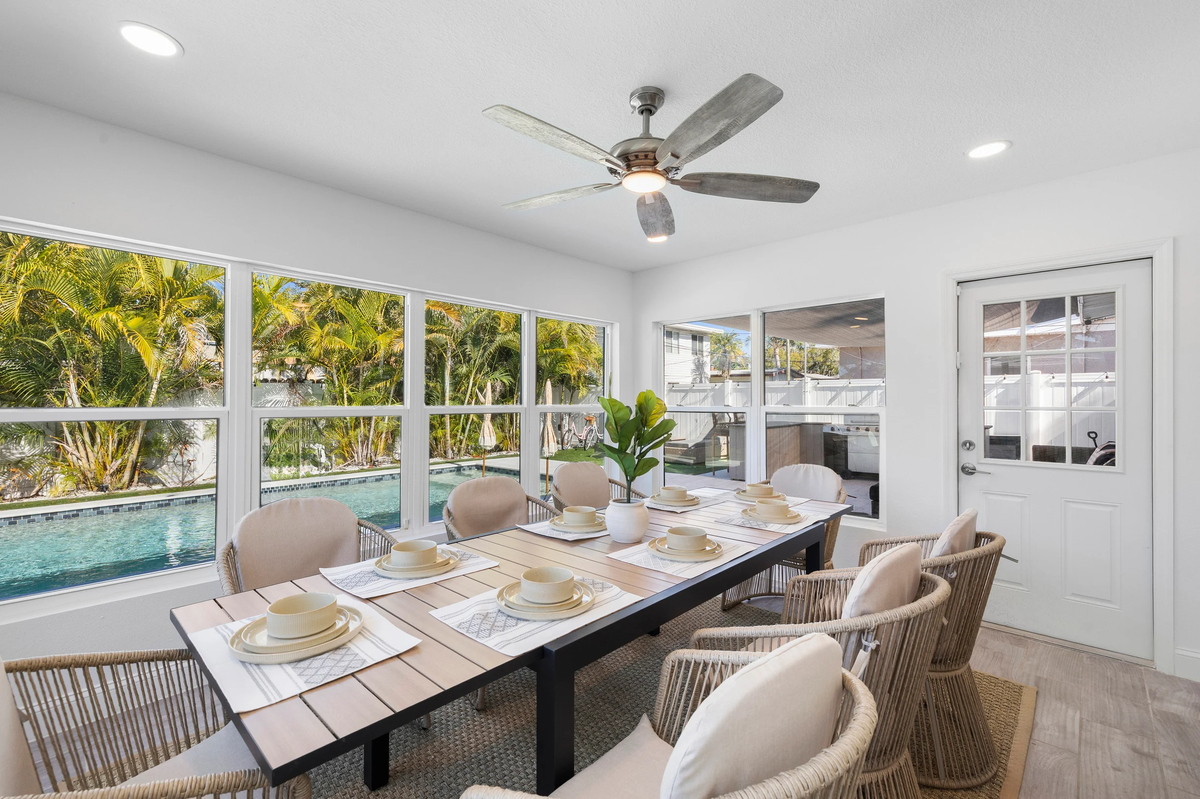 Wander St. Petersburg Shores #24