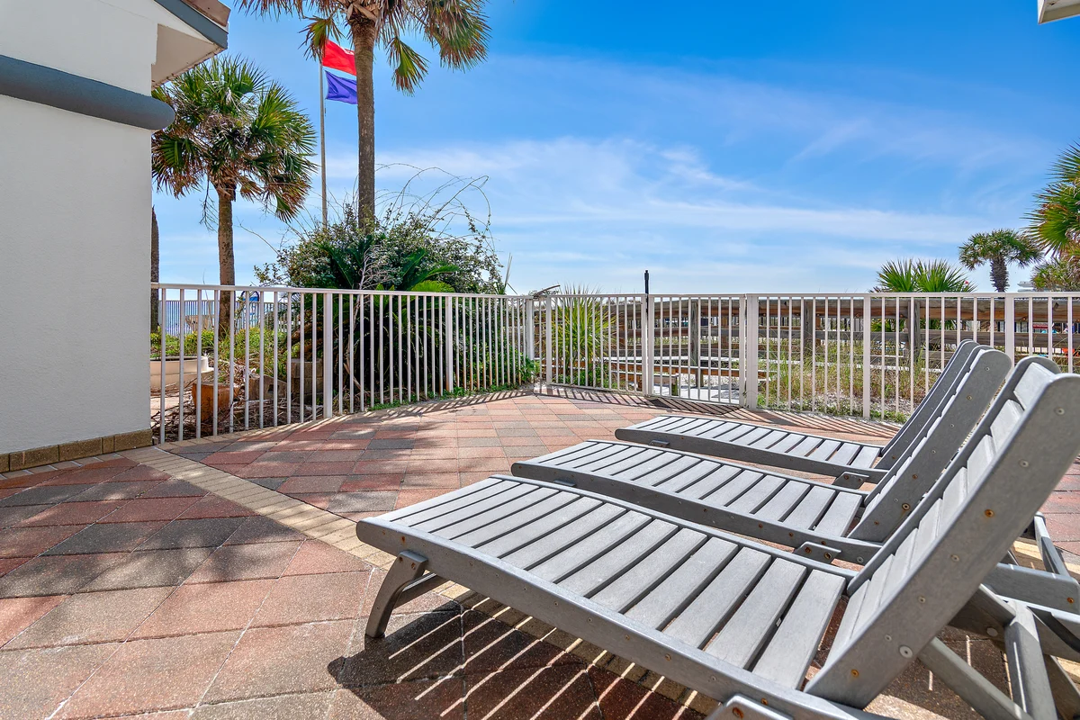 Wander Miramar Pearl