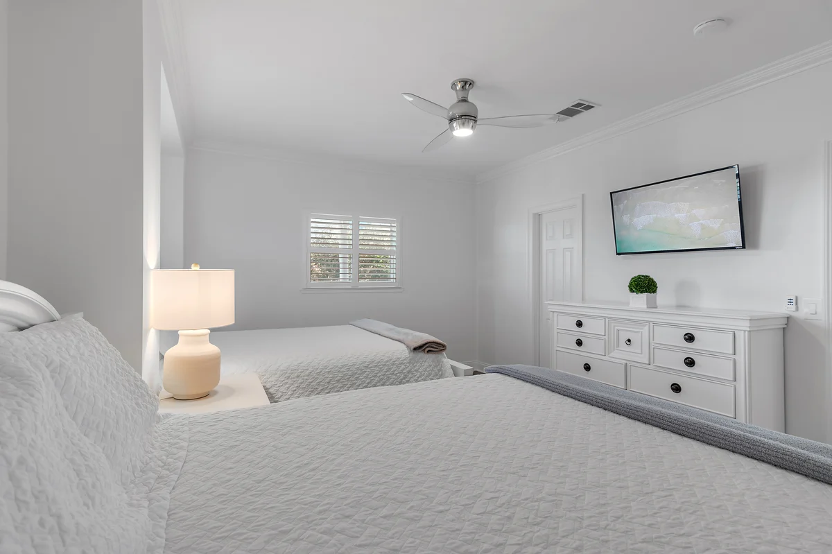 Wander Miramar Reefs #31