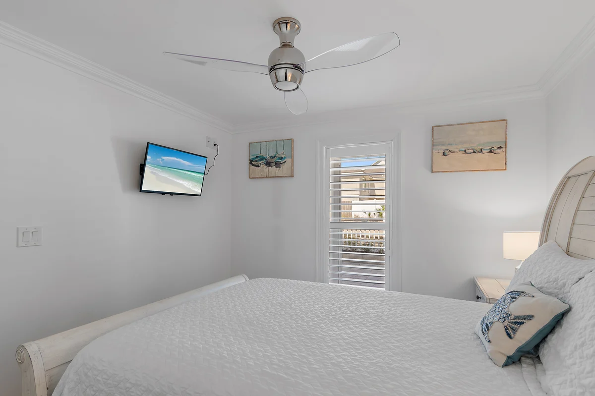 Wander Miramar Reefs #32