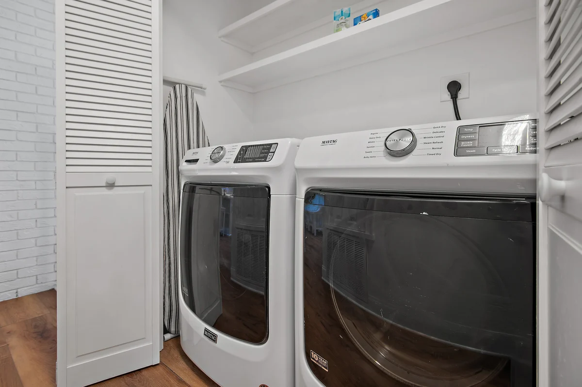 Wander Miramar Reefs #16