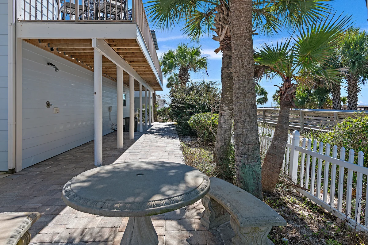 Wander Miramar Reefs #18