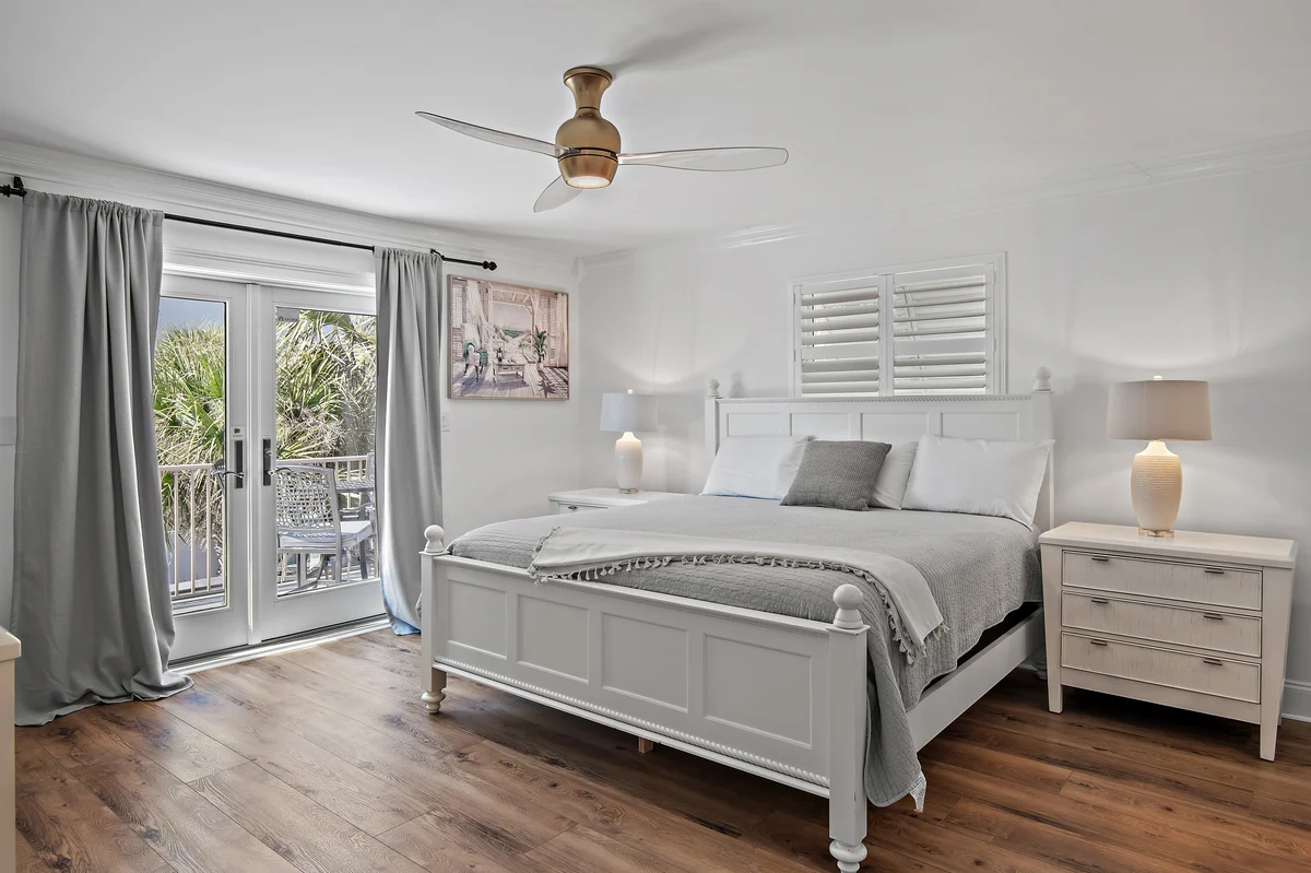 Wander Miramar Reefs #23