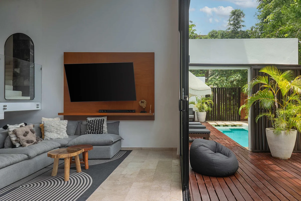 Wander Tulum Estuary