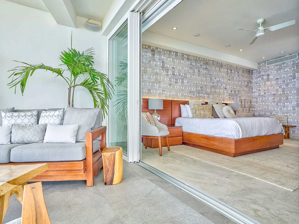 Wander Puerto Vallarta Golden #109