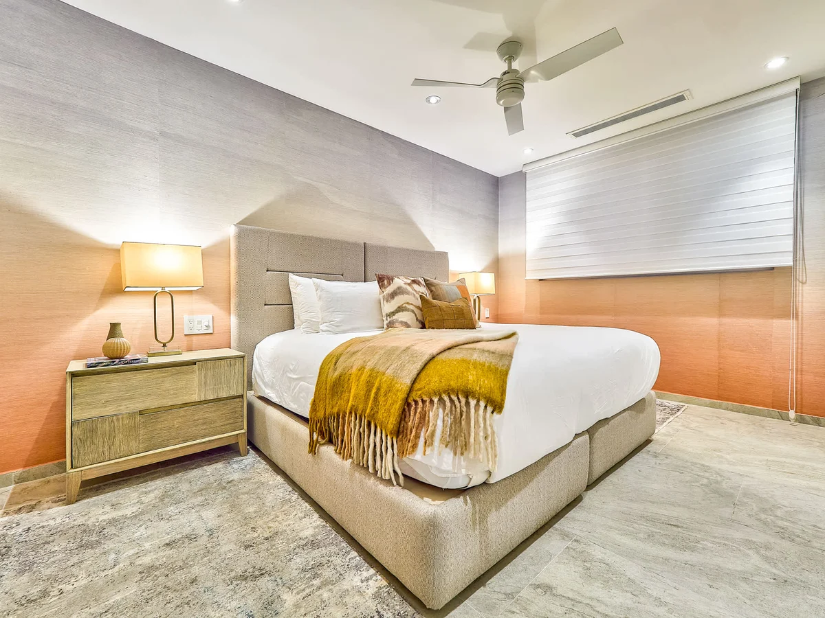 Wander Puerto Vallarta Golden #95