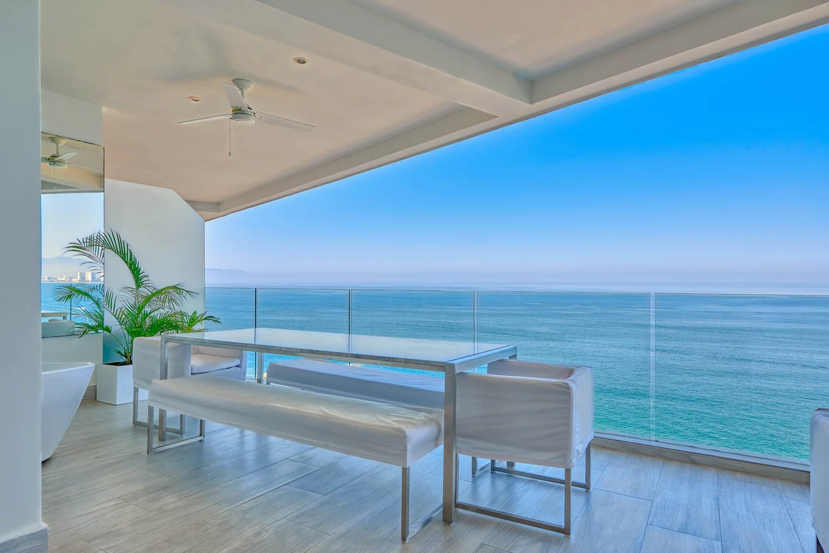 Wander Vallarta Cliffs #99