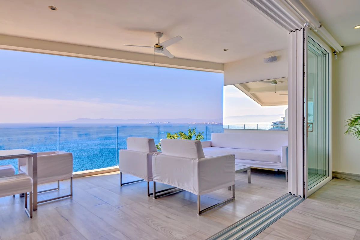 Wander Vallarta Cliffs #93