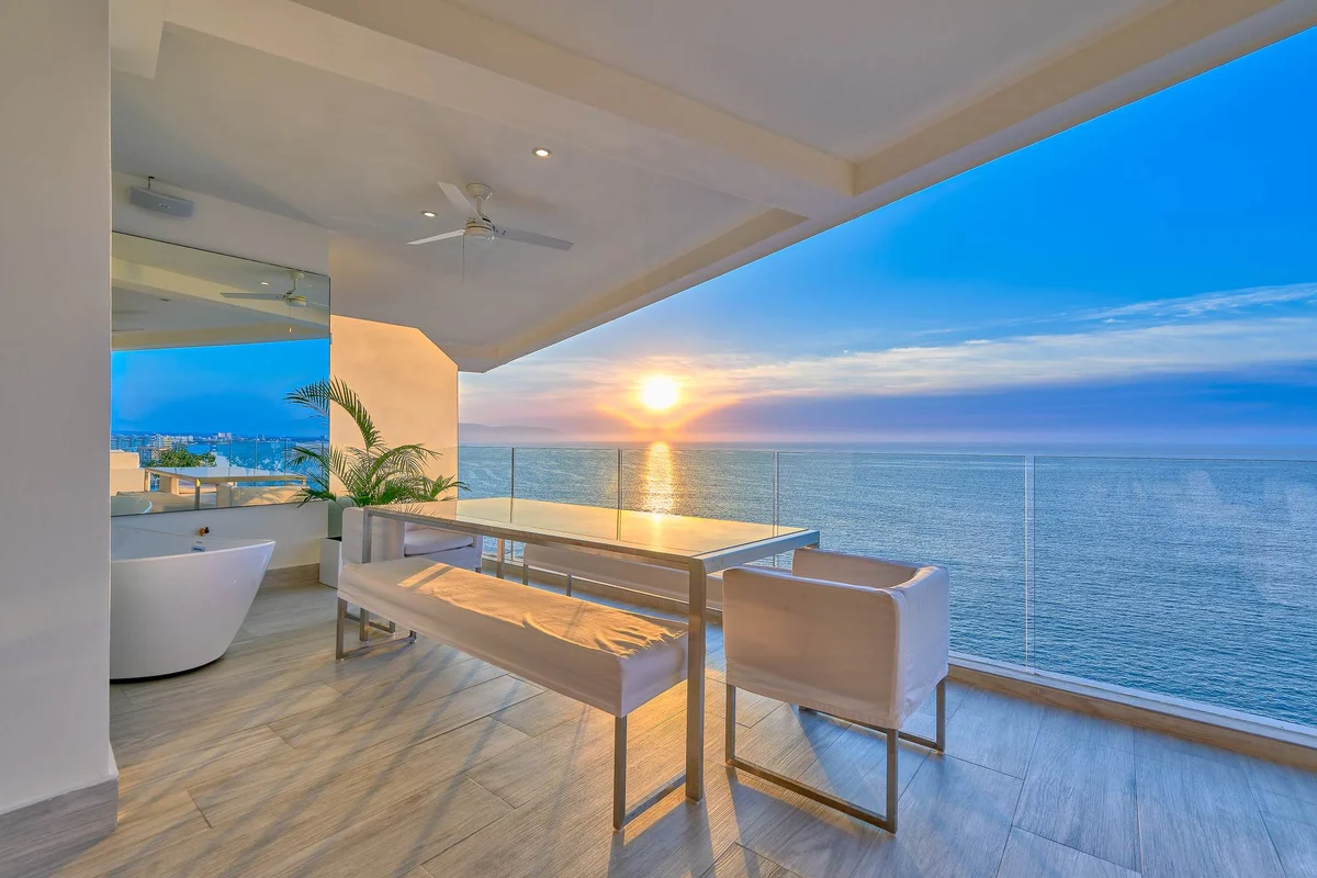 Wander Vallarta Cliffs #70