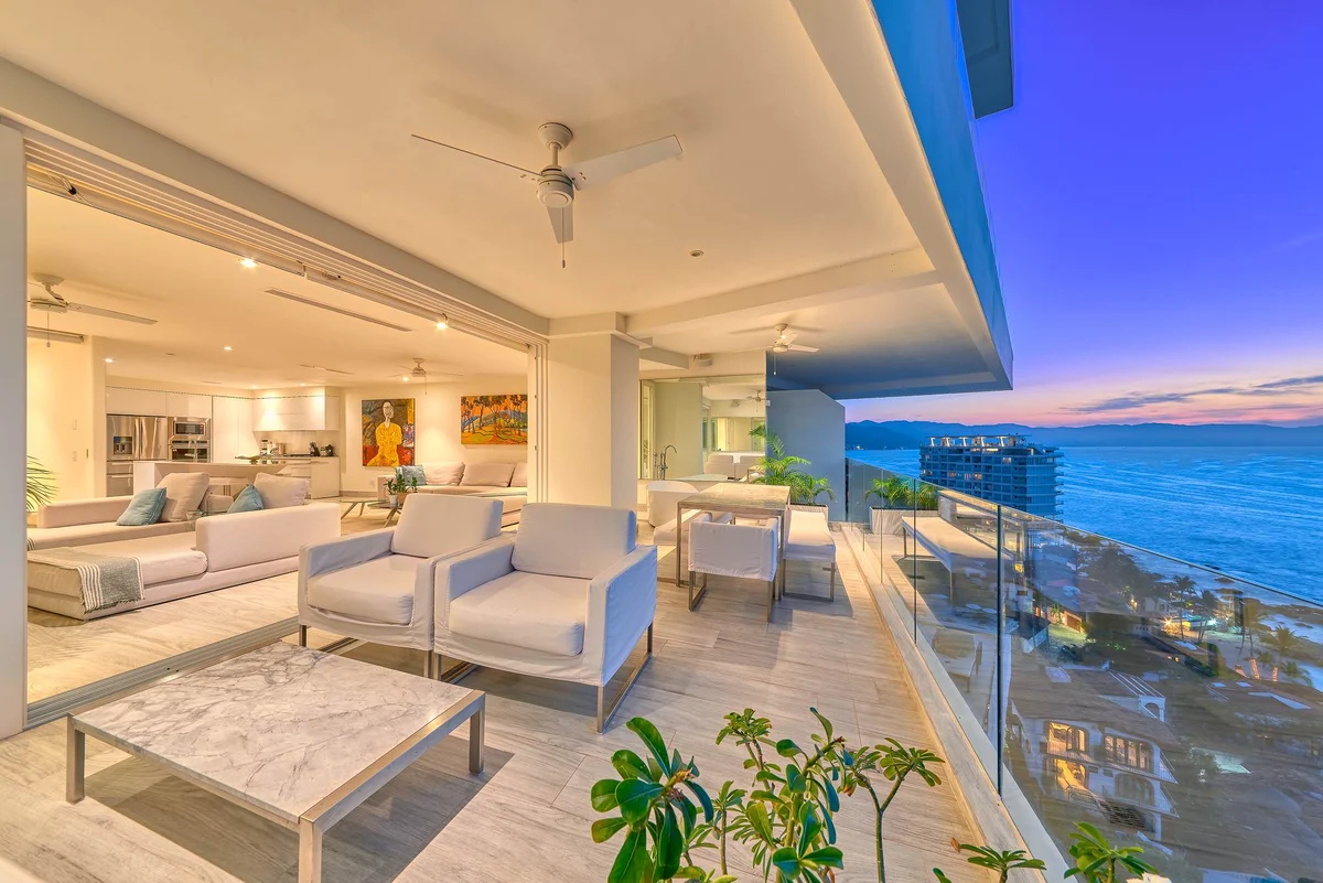 Wander Vallarta Cliffs #81