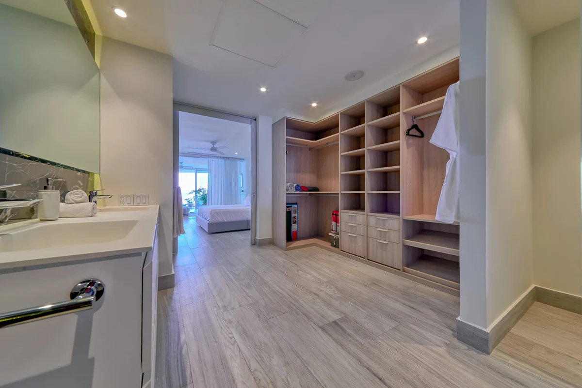 Wander Vallarta Cliffs #110