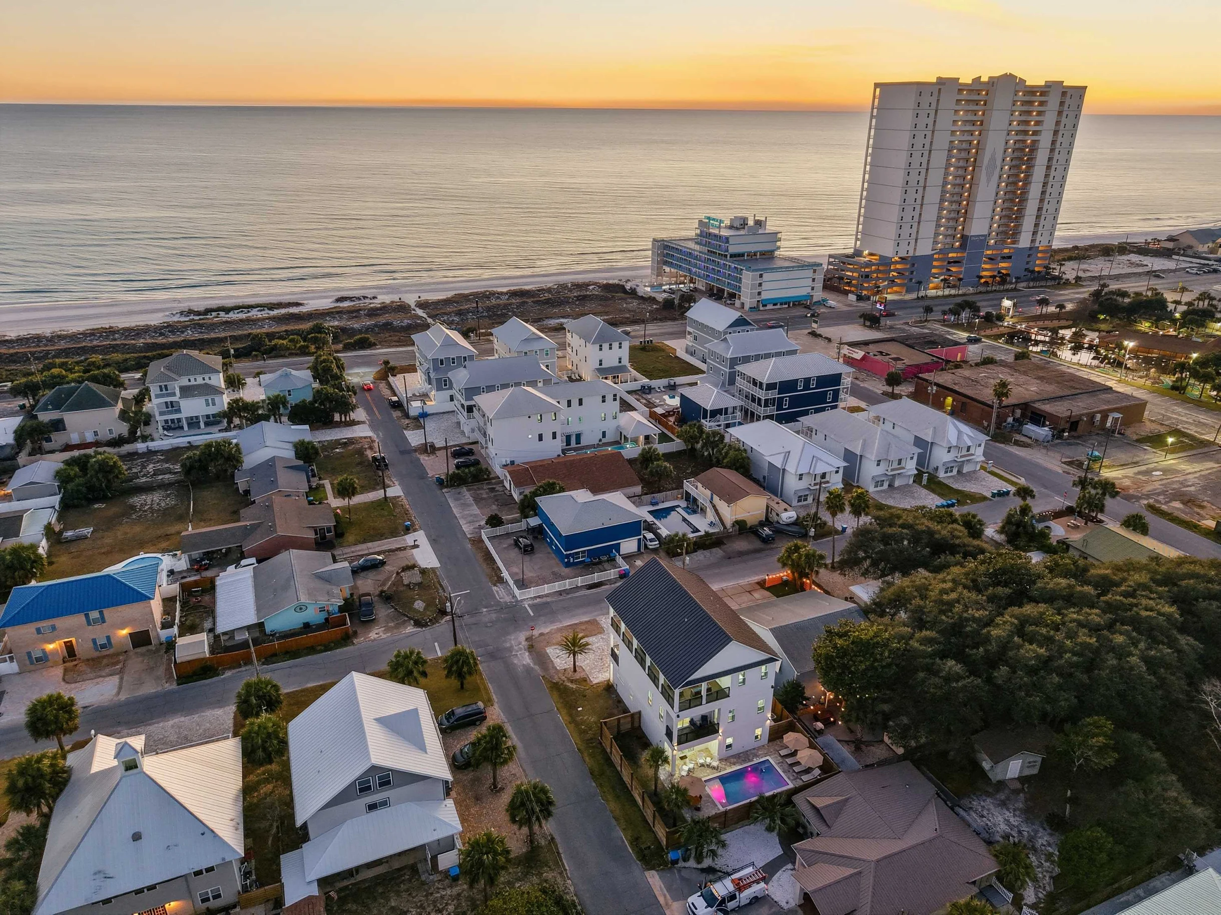 Wander Panama Shores #195