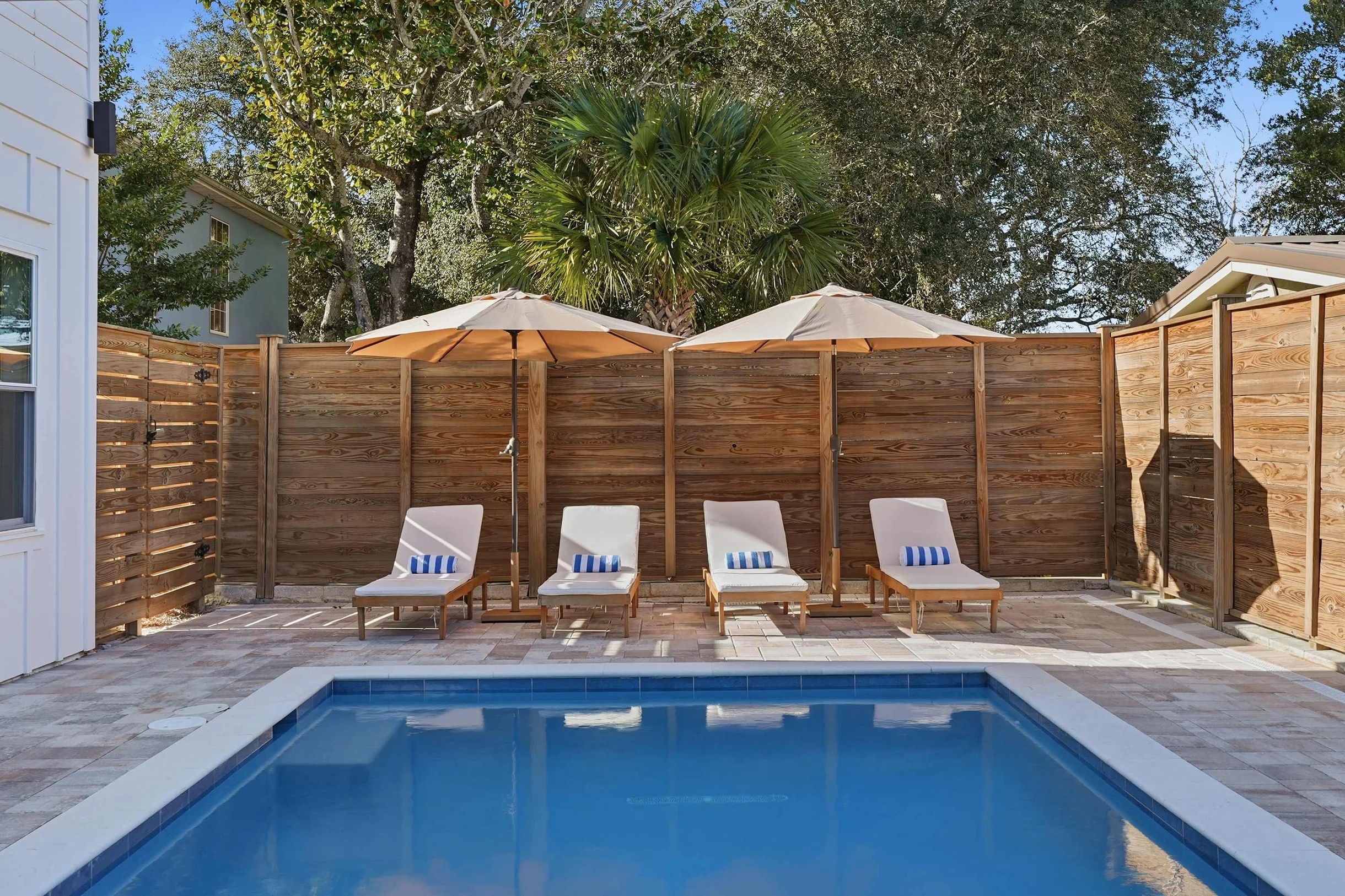 Wander Panama Shores #245