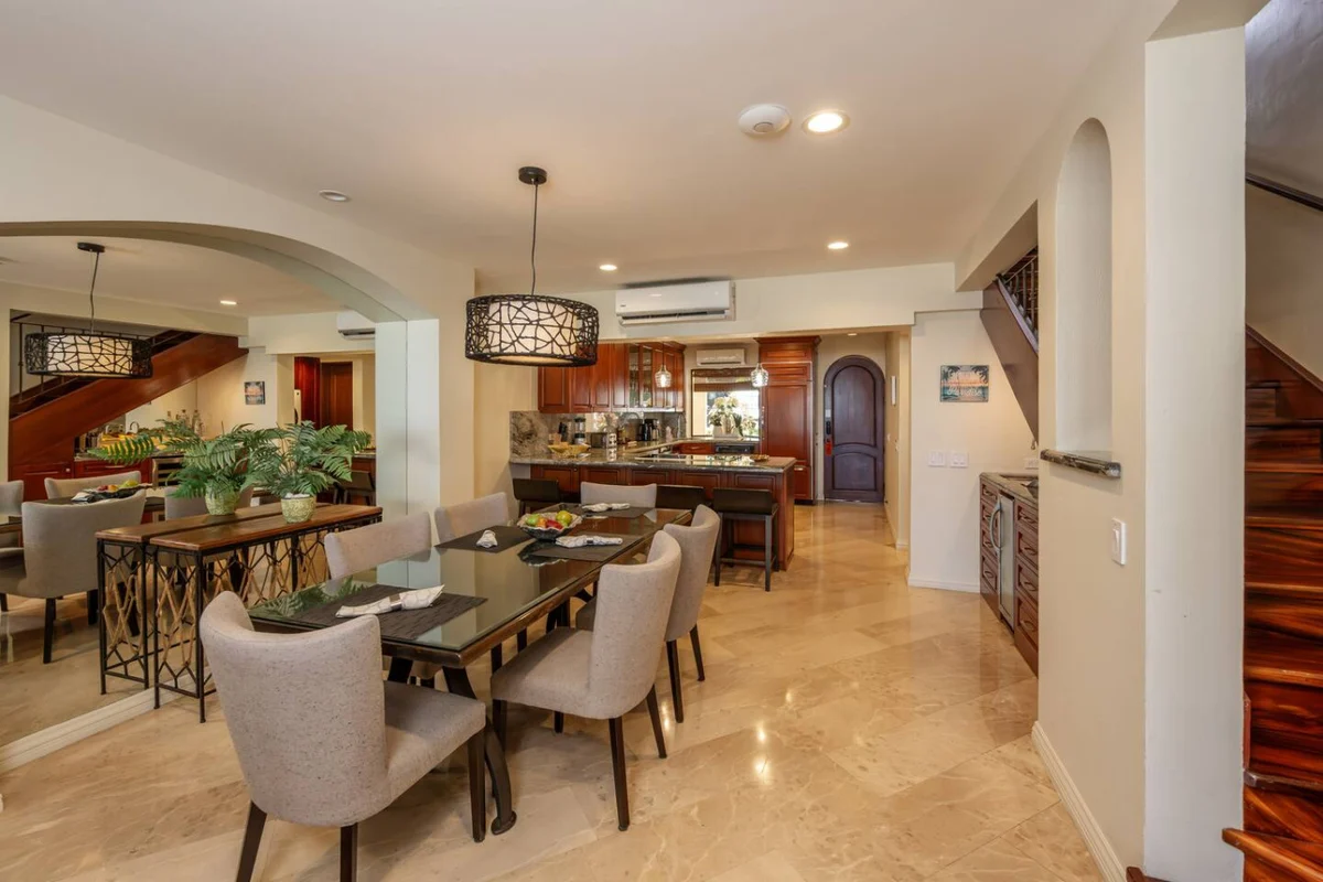 Luxury Oceanfront Villa | The Palms #2