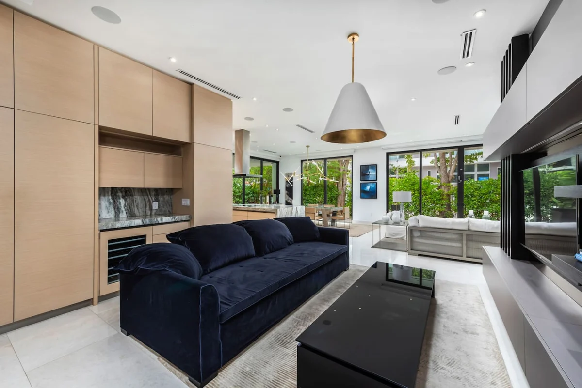 Lux Villa for 12 Miami Design District with Pool! #45