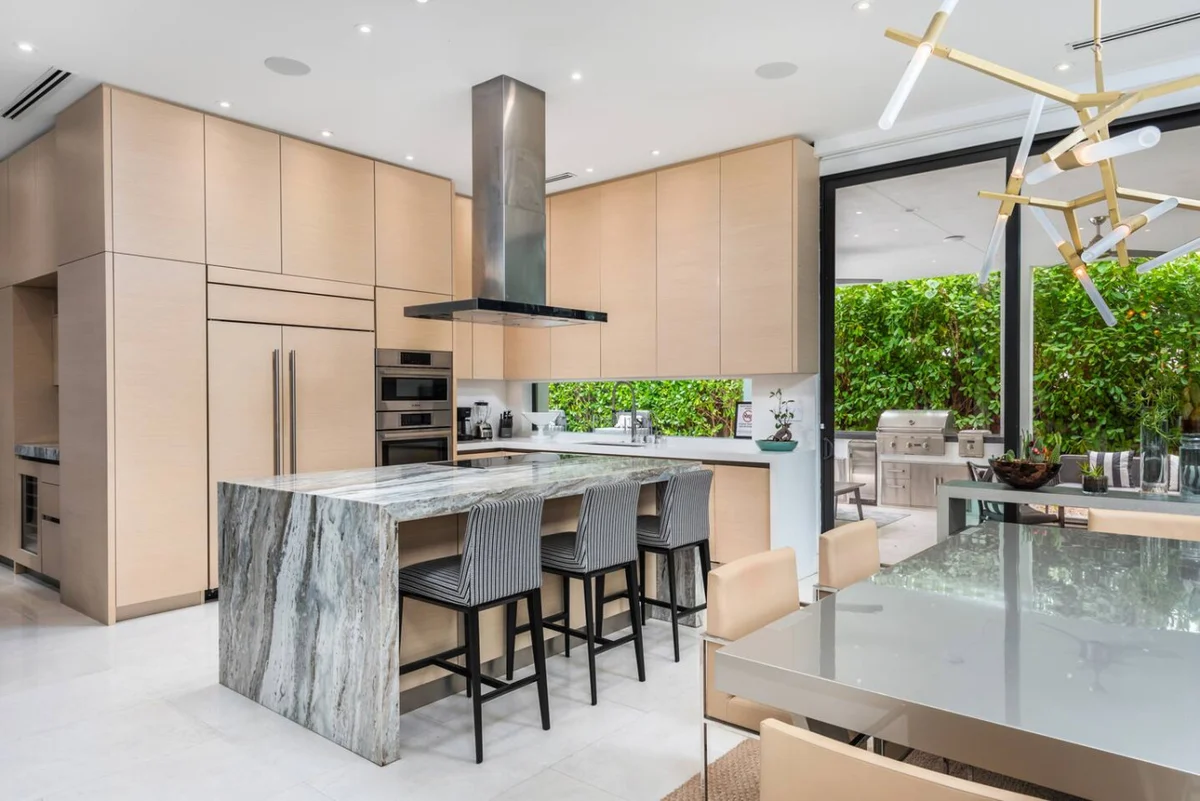 Lux Villa for 12 Miami Design District with Pool! #15