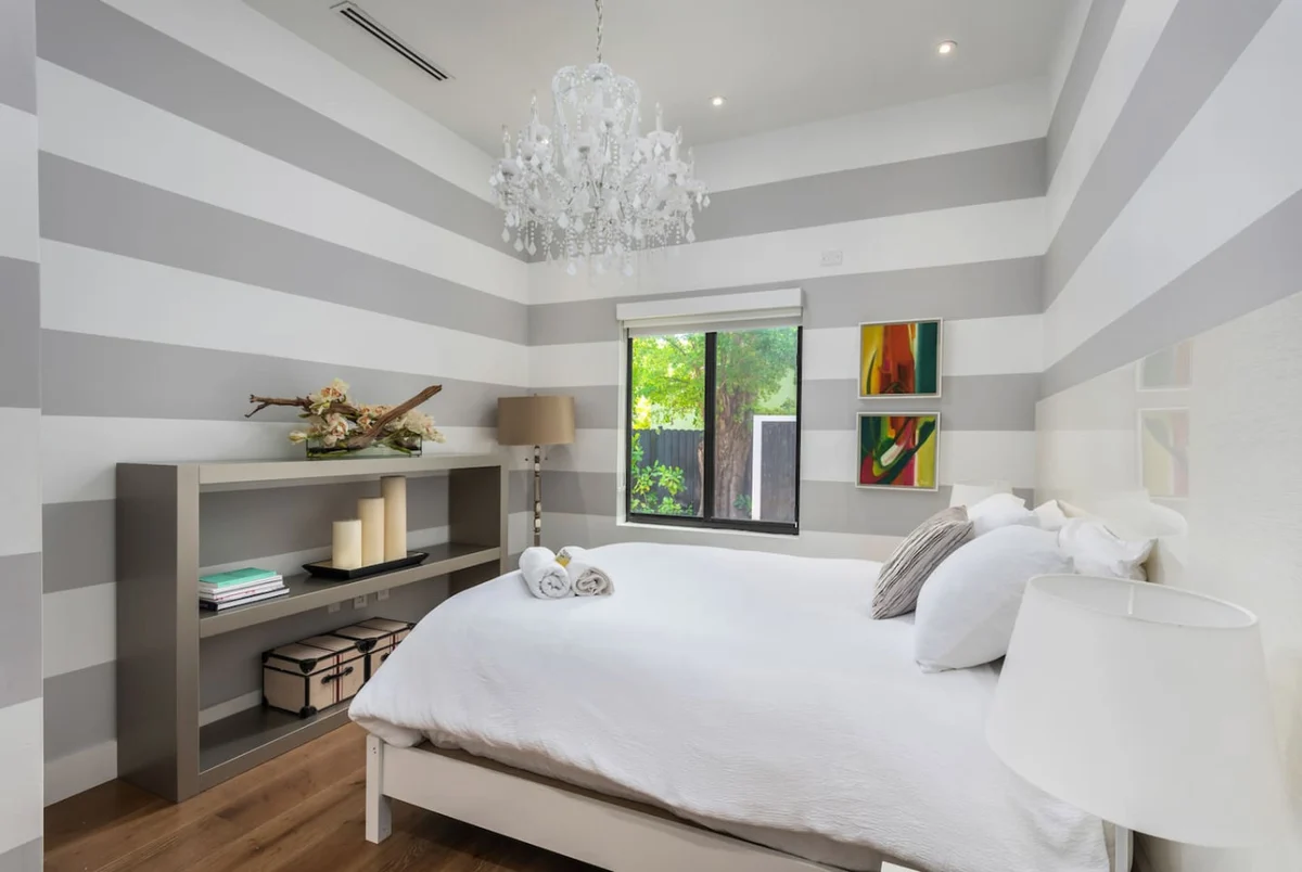 Lux Villa for 12 Miami Design District with Pool! #31