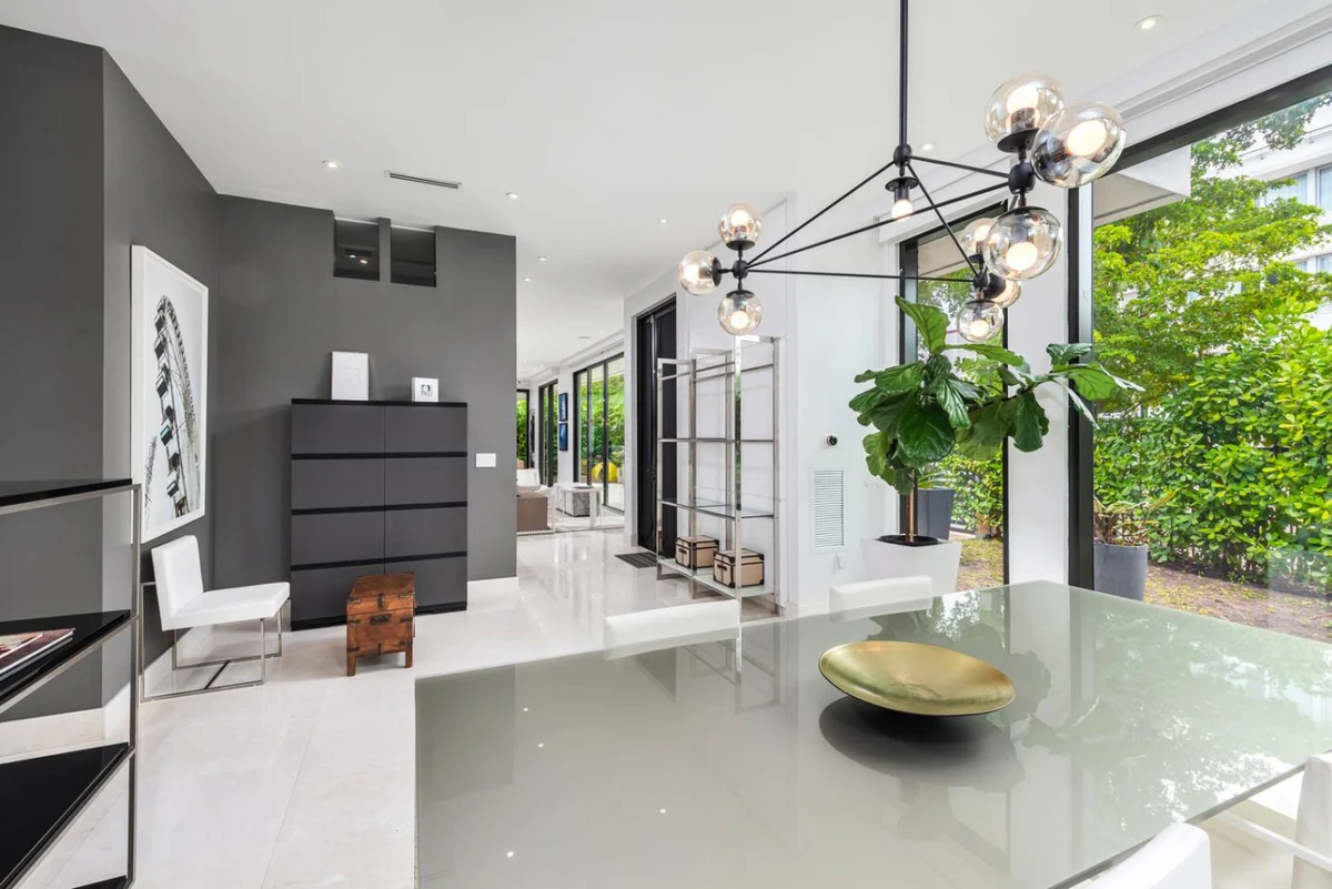 Lux Villa for 12 Miami Design District with Pool! #39