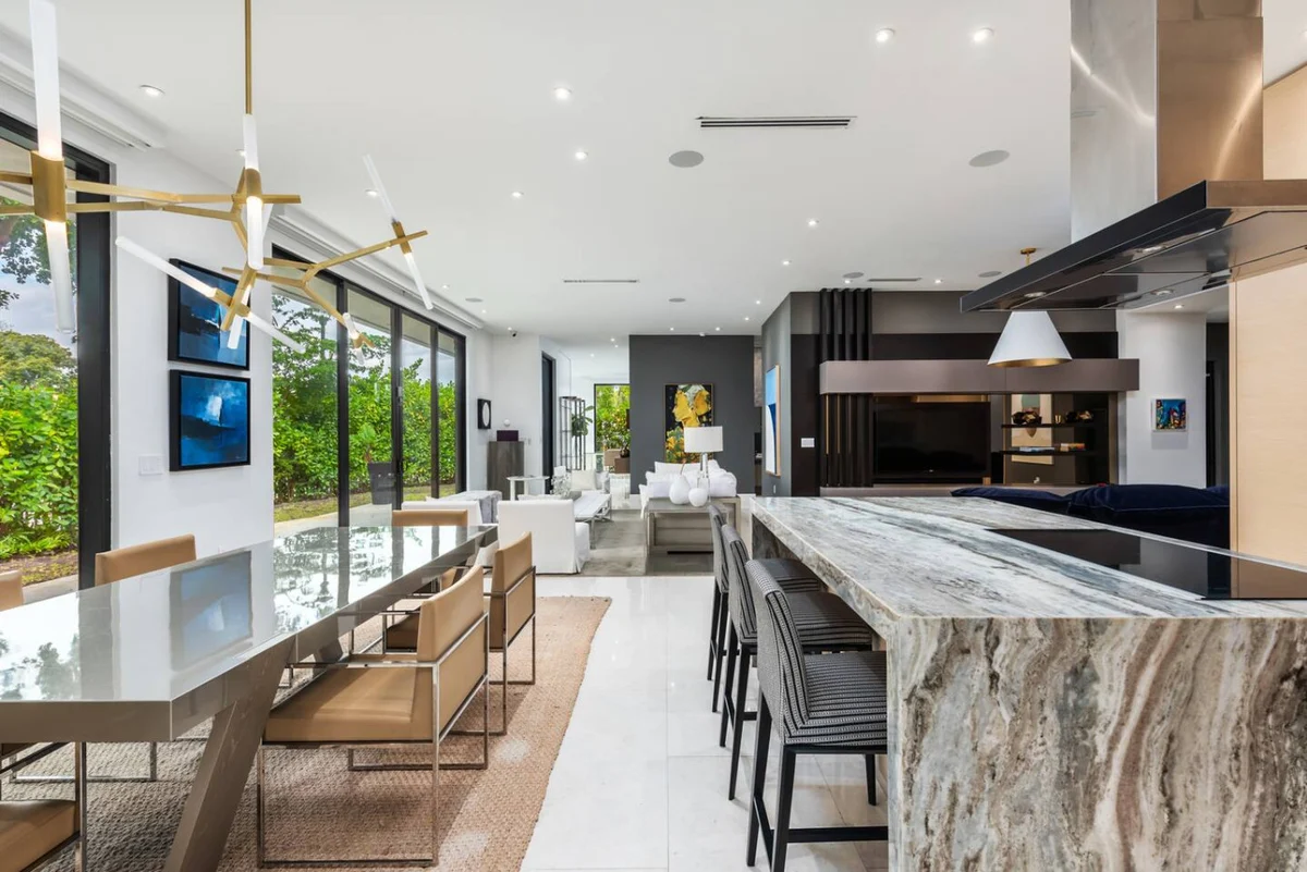 Lux Villa for 12 Miami Design District with Pool! #44