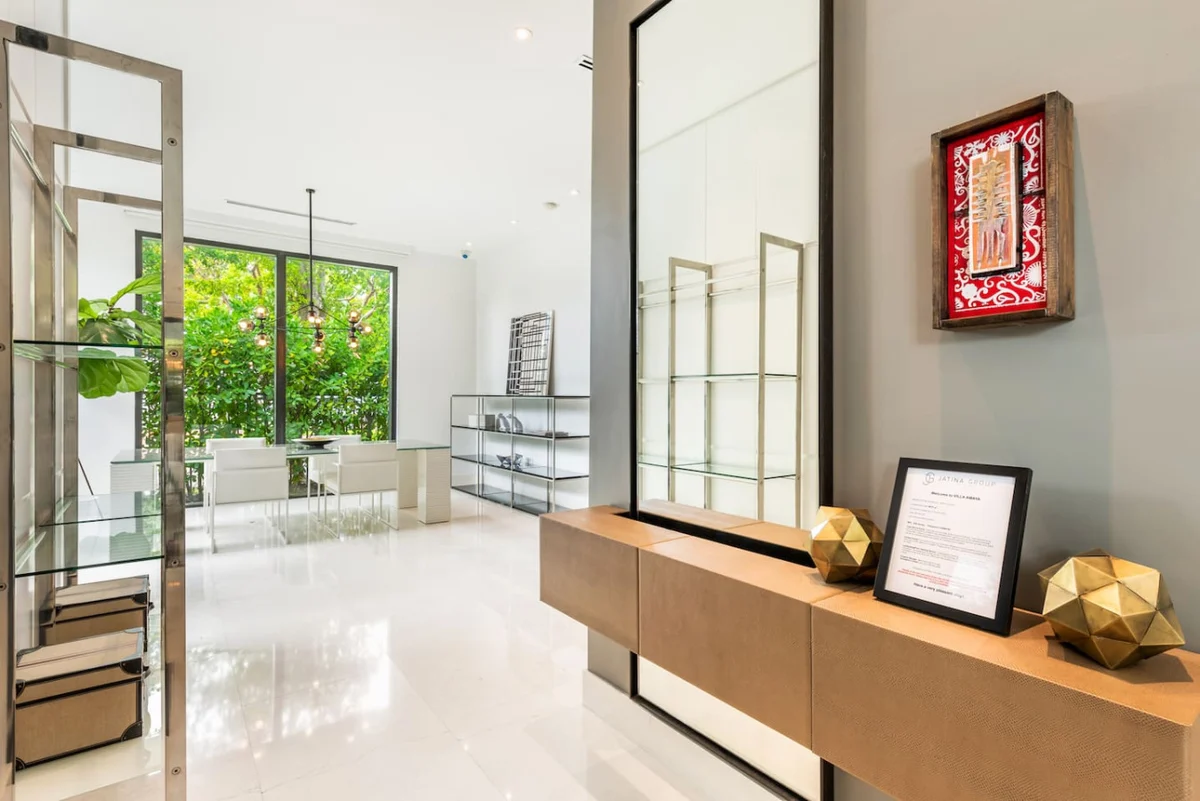 Lux Villa for 12 Miami Design District with Pool! #17
