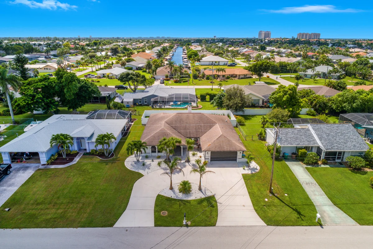 Cape Coral Dream Home – Pool, Games & Mini Golf #39