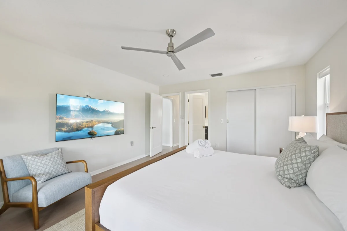 Salt + Sol | Canalfront Retreat w/ Porch + Golf Cart #8
