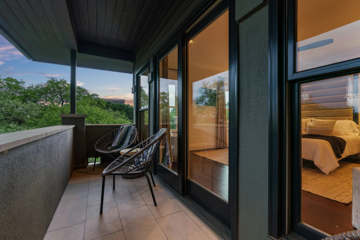 Downtown Retreat: sleeps 24 : 2 Pools/Spas : Gyms : Game Rooms : Fire Pit #46